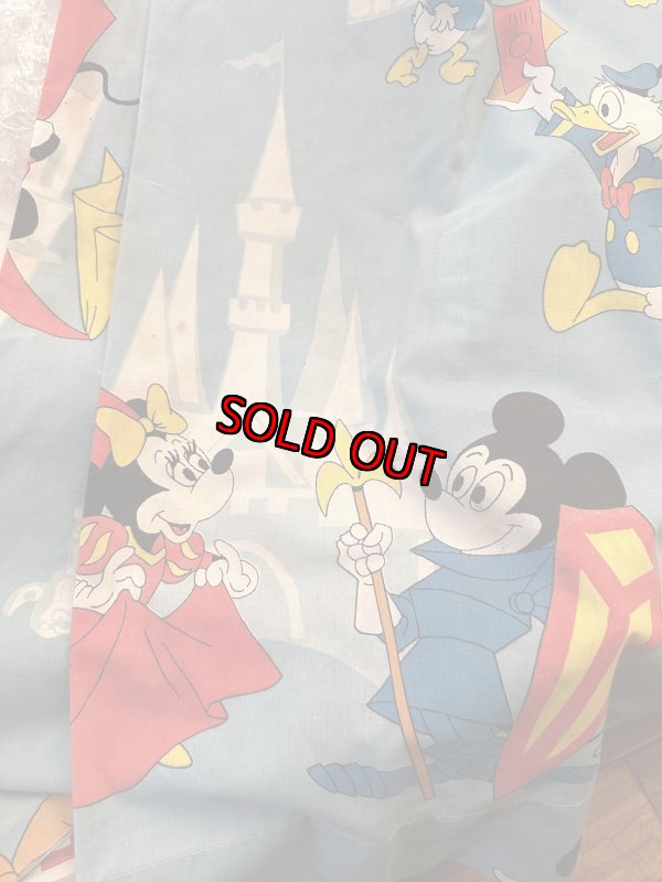 画像3: Disney Mickey Mouse Flat sheet  / ディズニーのミッキーマウス　ディズニーランド柄　フラットシーツ (3)
