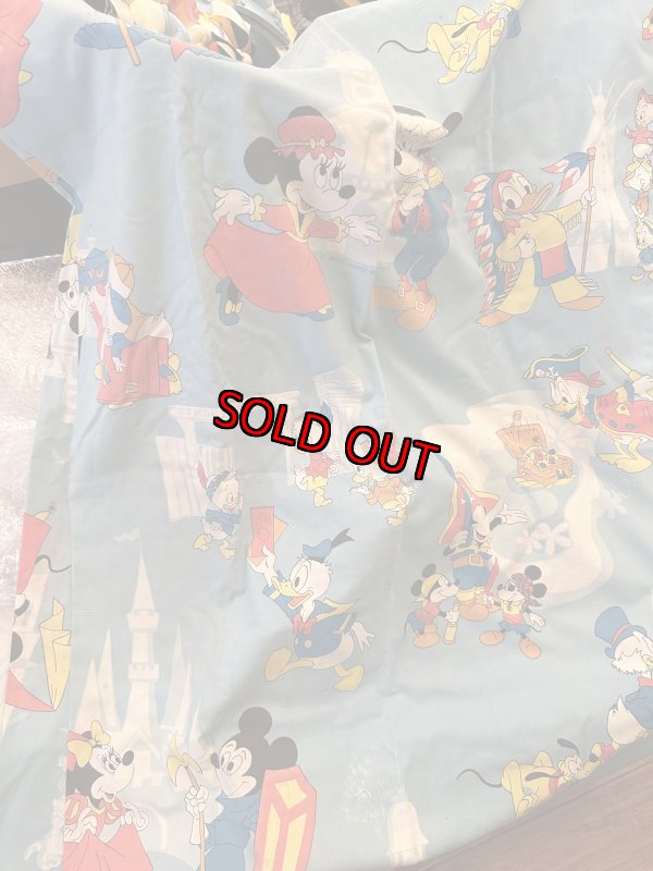 画像1: Disney Mickey Mouse Flat sheet  / ディズニーのミッキーマウス　ディズニーランド柄　フラットシーツ (1)
