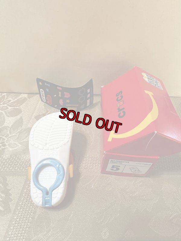 画像3: McDonald’s Crocs keychain #5 with box(Sealed) / マクドナルド クロックス　5番　箱入りキーホルダー　日本未入荷 (3)