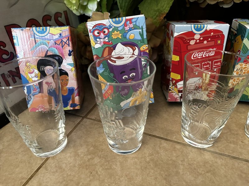 画像3: McDonald’s Collectors Glass set of 6 with box(Sealed) / マクドナルド コレクターズ グラス 箱入り6個セット 日本未入荷 (3)