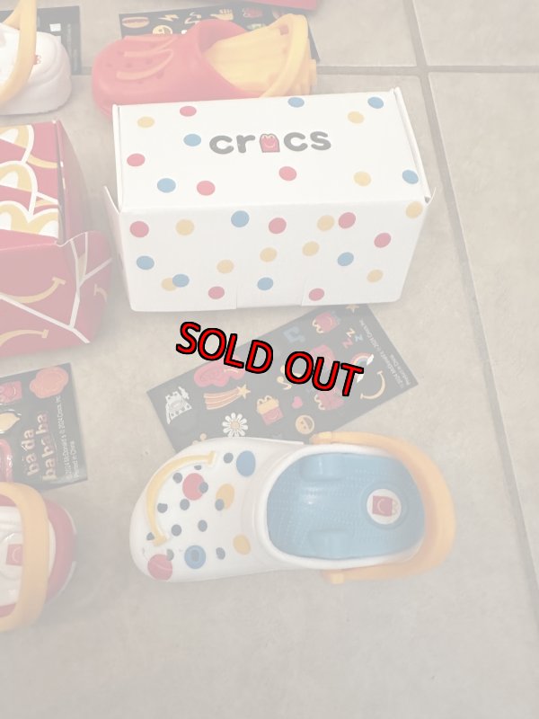 画像7: McDonald’s Crocs keychain happy set , set of 10 with box(Sealed) / マクドナルド クロックス　キーホルダー　箱入り10個セット　日本未入荷 (7)
