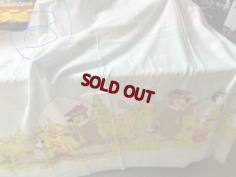 画像1: Yogi Bear Hanna Barbera Flat  Sheet (B) / ハンナバーベラ、ヨギベアのフラットシーツ (1)