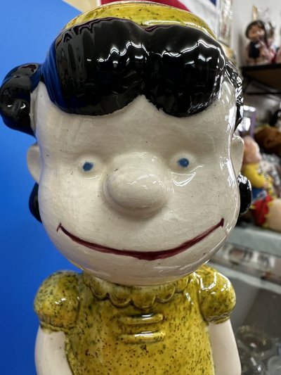 画像1: Lucy Snoopy Ceramic Doll /　スヌーピー　ルーシー　　陶器製　ドール　ツヤツヤ　黄色柄