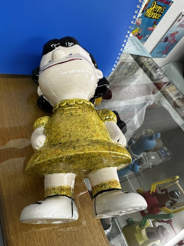 画像8: Lucy Snoopy Ceramic Doll /　スヌーピー　ルーシー　　陶器製　ドール　ツヤツヤ　黄色柄 (8)