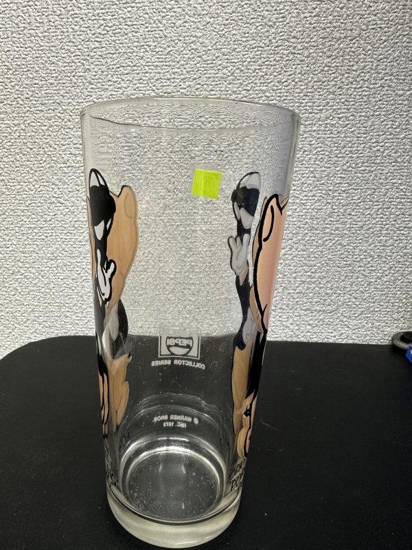 画像4: Looney Tunes Porky Pig Pepsi Glass 1973 (A)  / ルーニーチューンズ　ペプシ　ポーキーピッグ 　グラス (4)