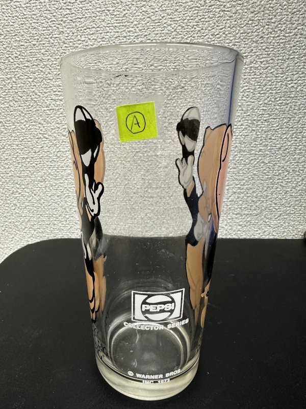 画像2: Looney Tunes Porky Pig Pepsi Glass 1973 (A)  / ルーニーチューンズ　ペプシ　ポーキーピッグ 　グラス (2)
