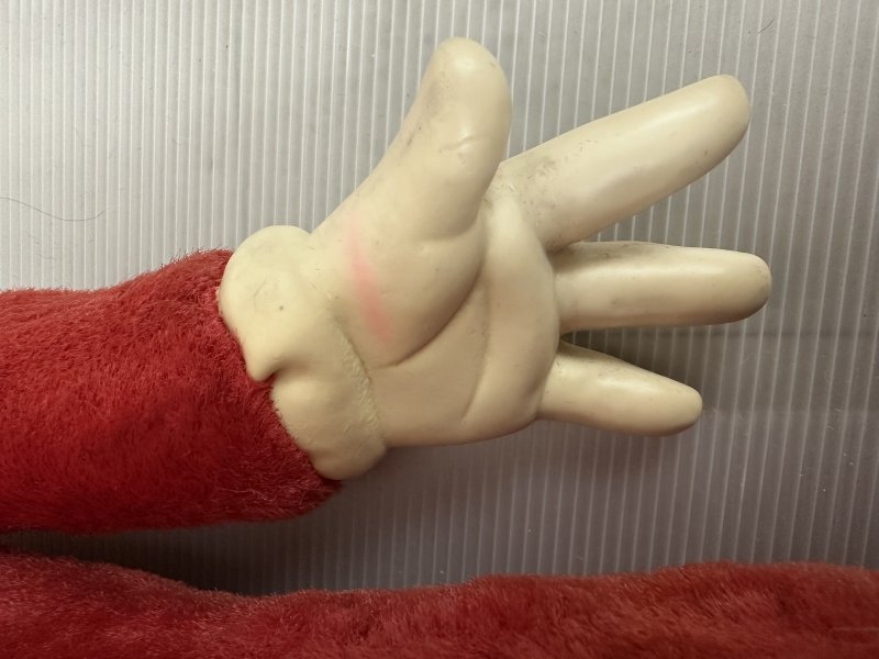 画像13: Huckleberry Hound Large Knickerbocker Red Plush Doll 69cm /  ハックルベリーハウンド　大きい　ニッカーボッカー　ラバーフェイスドール (13)