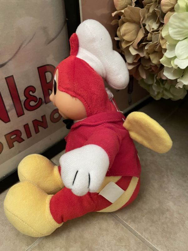 ジョリビー ぬいぐるみ 人形 Jollibee Plush Doll