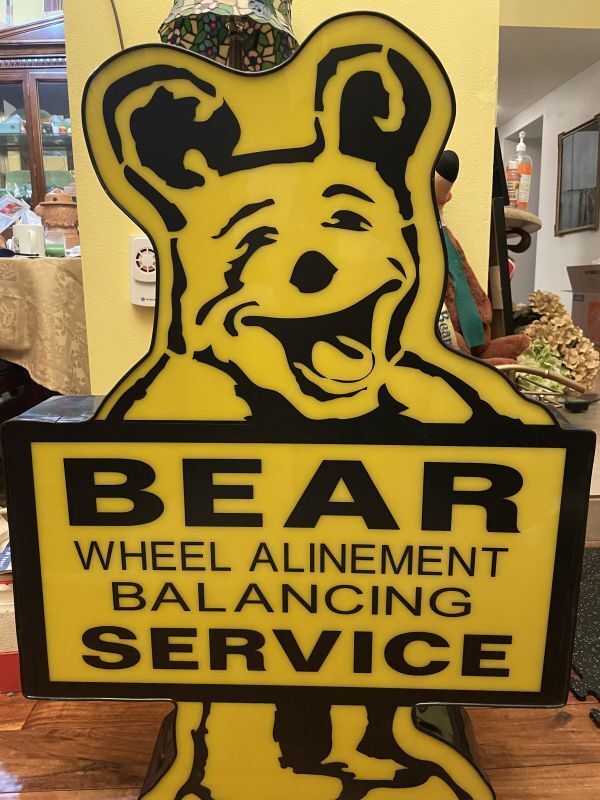 画像1: Bear Wheel Alinement Balancing Service Store Lighted Display Sign / ベア　ホイール　ウィールの電光看板、ストアディスプレイ (1)