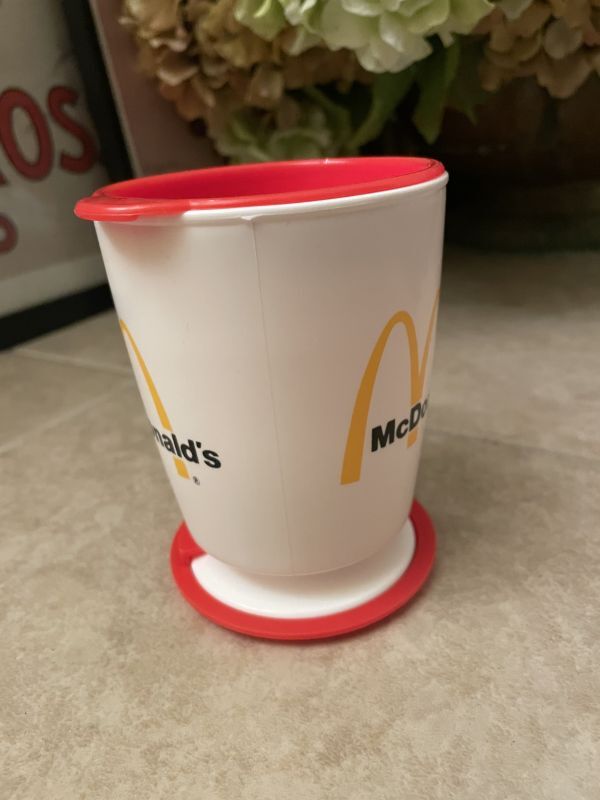 McDonald’s 「M」Plastic Travel Mug 1990 / マクドナルドの「M」プラスチック製 マグカップ