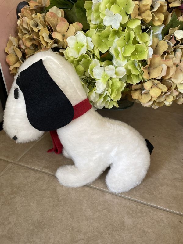 Snoopy Plush Stuffed Doll With red scarf г‚№гѓЊгѓјгѓ”гѓј гЃ¬гЃ„гЃђг‚‹гЃї гѓ‰гѓјгѓ« гѓ¬гѓѓгѓ‰гѓћгѓ•гѓ©гѓј