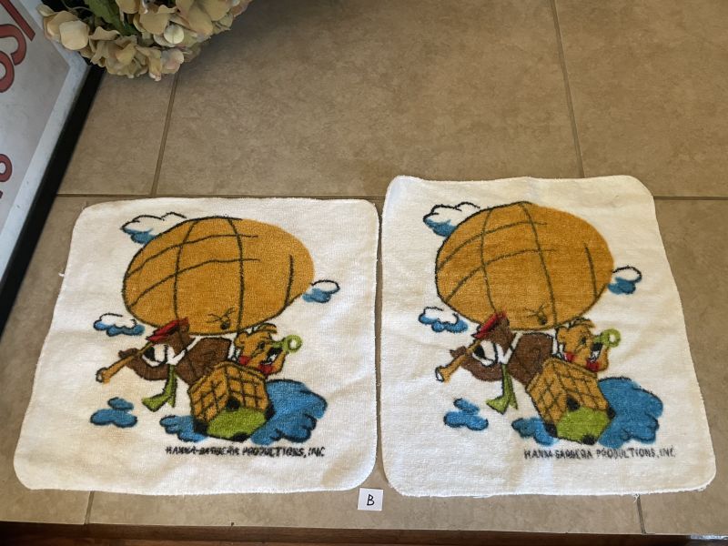 画像1: Hanna Barbera Yogi Bear Small Towels set of 2 (B) / ハンナバーベラ　ヨギベア　小さめウォシュタオル　2点セット (1)