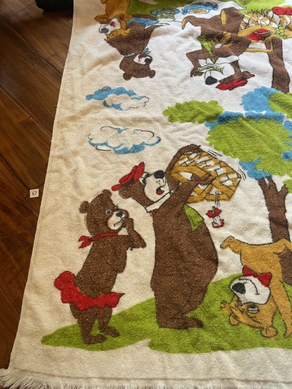 画像1: Hanna Barbera Yogi Bear Large Towel (D) / ハンナバーベラ　ヨギベア　タオル　ラージサイズ (1)